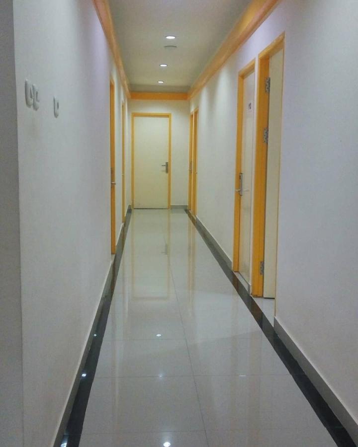 Gold Line Hotel 2*