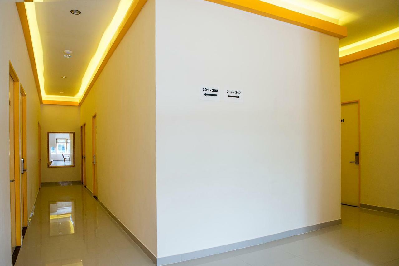 Hotel Gold Line 2*